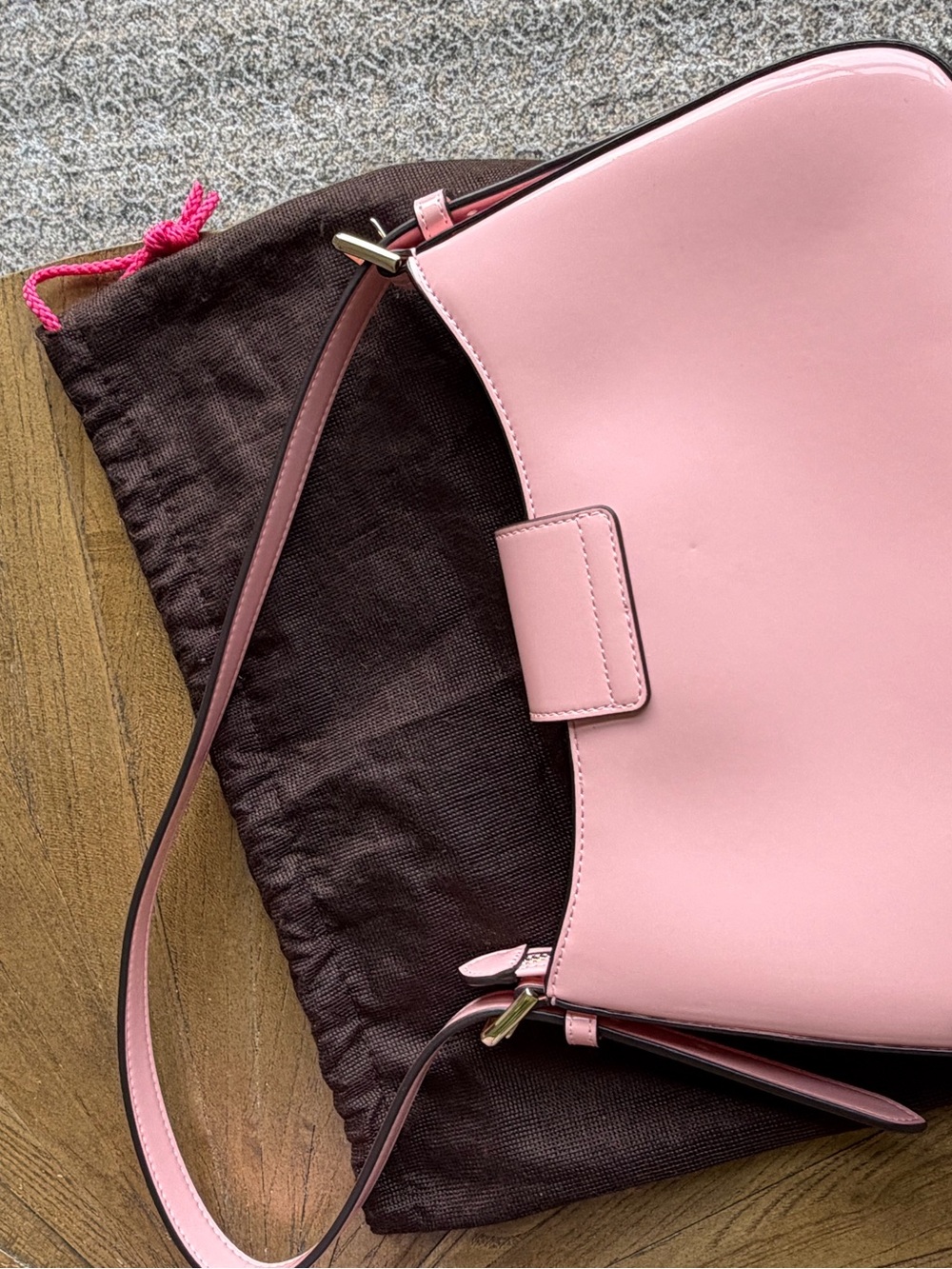 Kate Spade Reegan Small Shoulder Bag - Picture 2 of 7